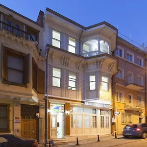 3* Otel Pi Art Butik